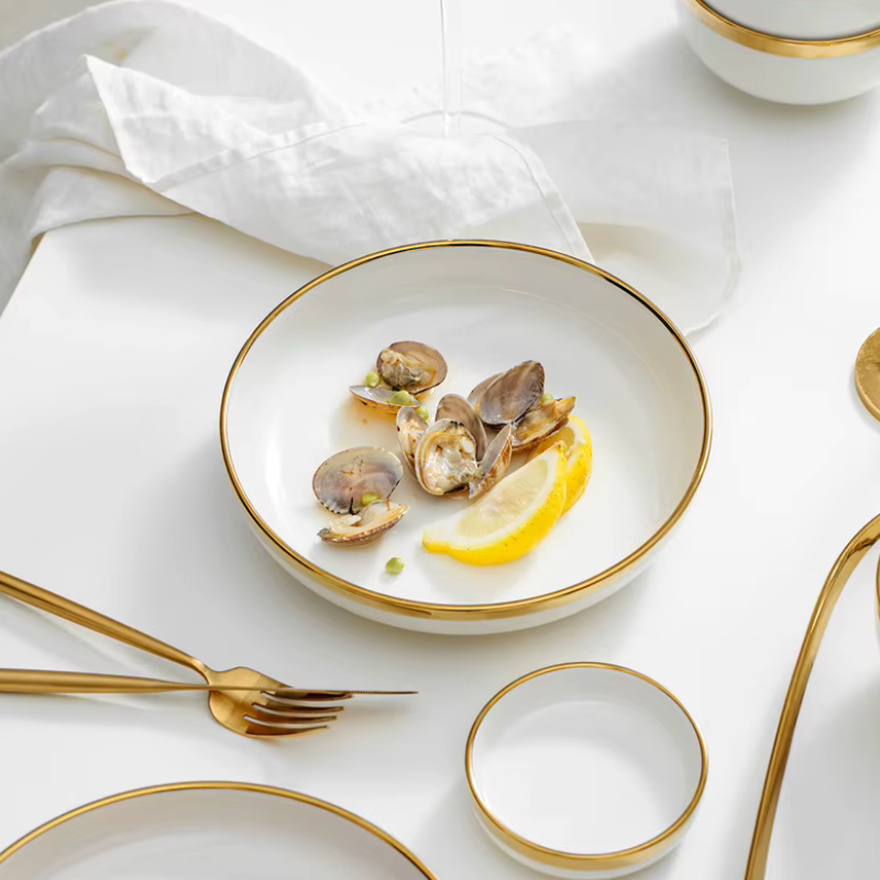 White & Gold Porcelain Dinner Set – 4/6/8 People