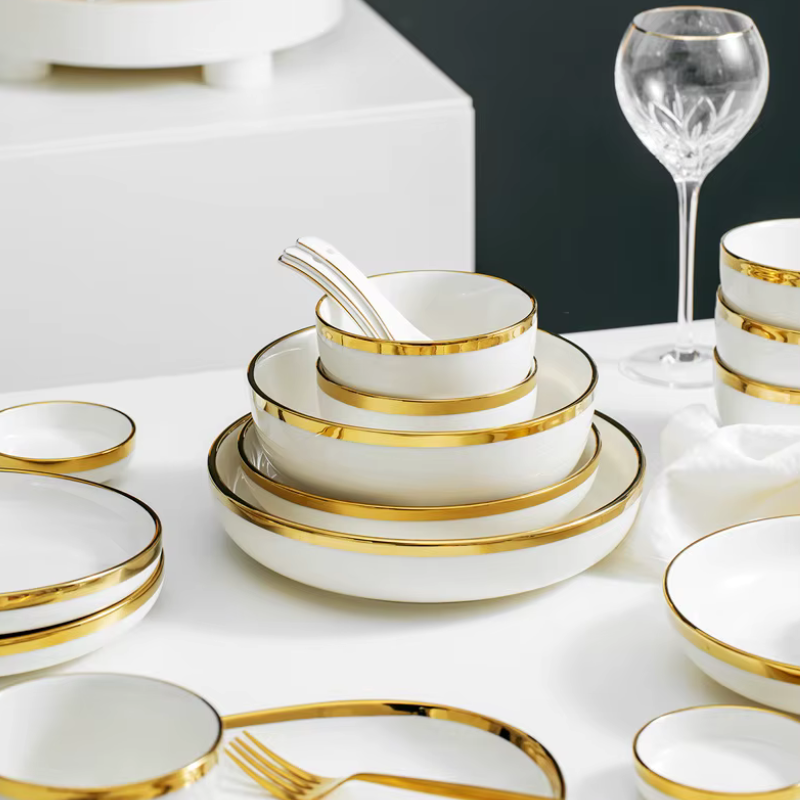 White & Gold Porcelain Dinner Set – 4/6/8 People