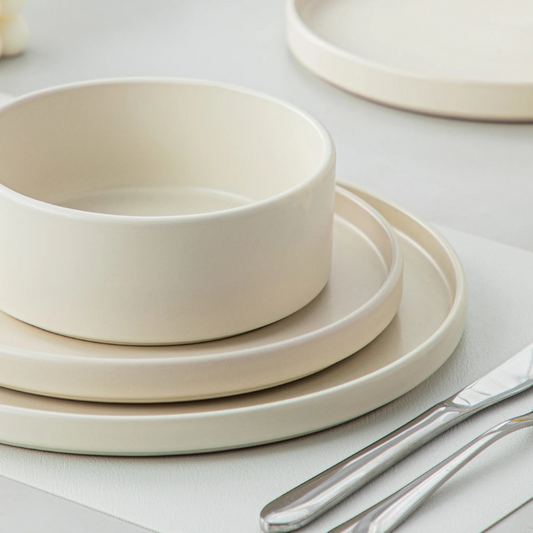 White Stoneware Tableware Set – 12/24-Piece Minimalist Dinnerware for 4/8 People