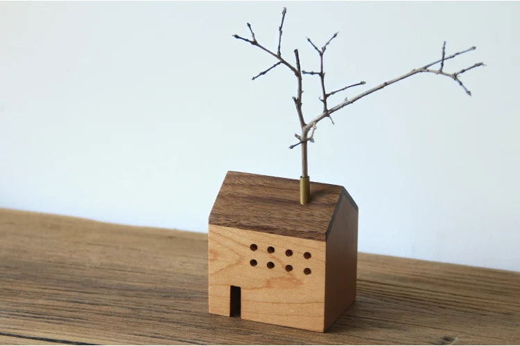 Wooden Miniature House – Decorative Incense Burner & Home Ornament